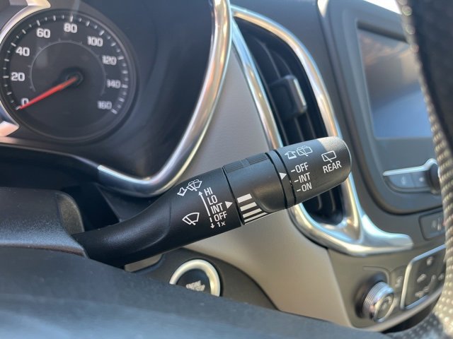 Used 2022 Chevrolet Equinox LS w/ LS Convenience Package image 24