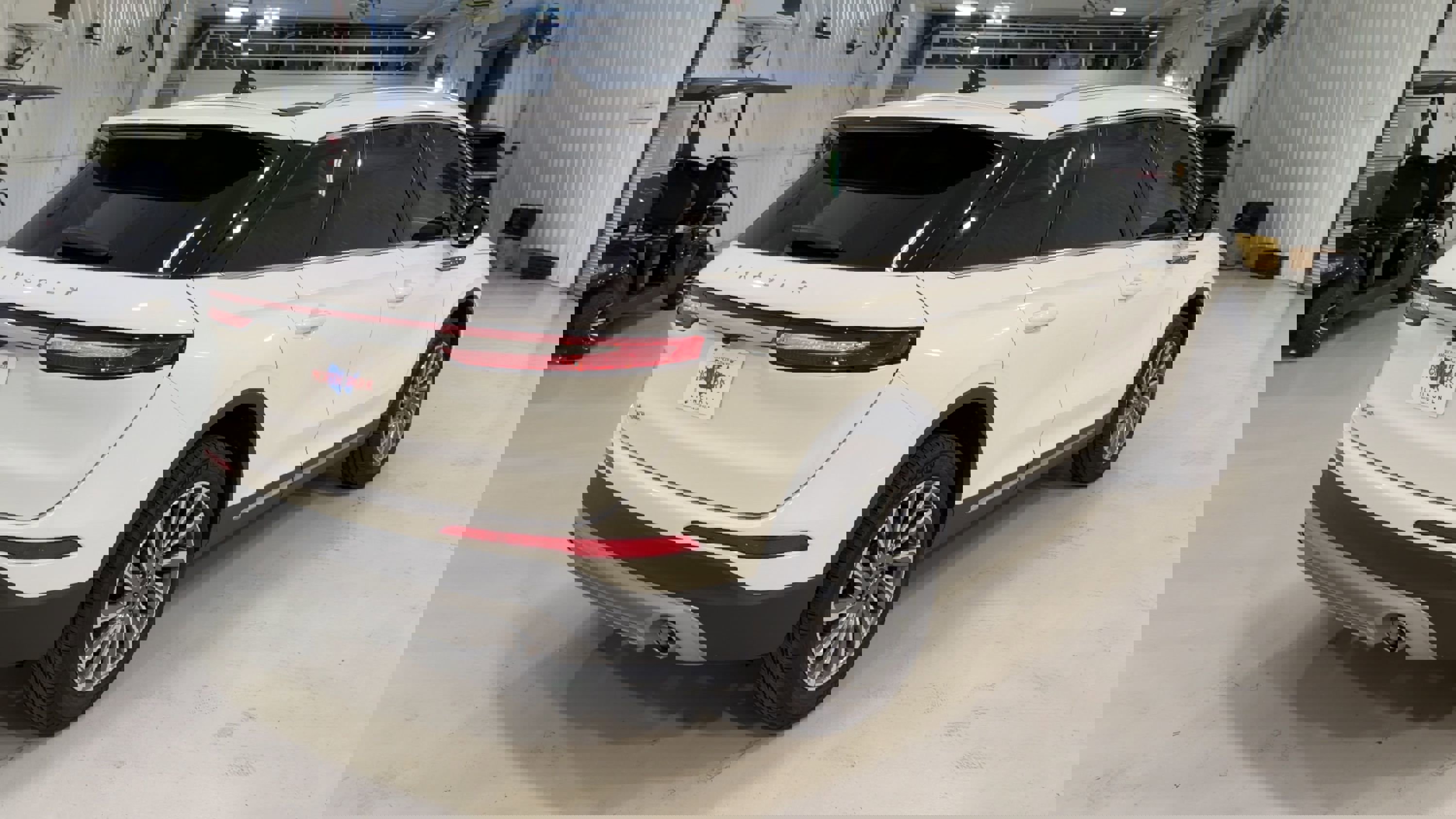 Used 2024 Lincoln Corsair Reserve image 9