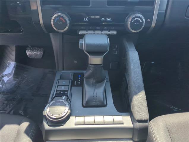 Certified 2024 Toyota Tacoma SR5 w/ SR5 Upgrade Package AWD/4WD image 14