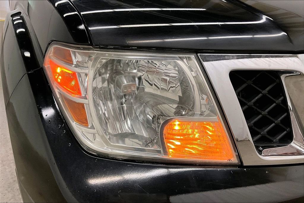 Used 2019 Nissan Frontier SV AWD/4WD image 31