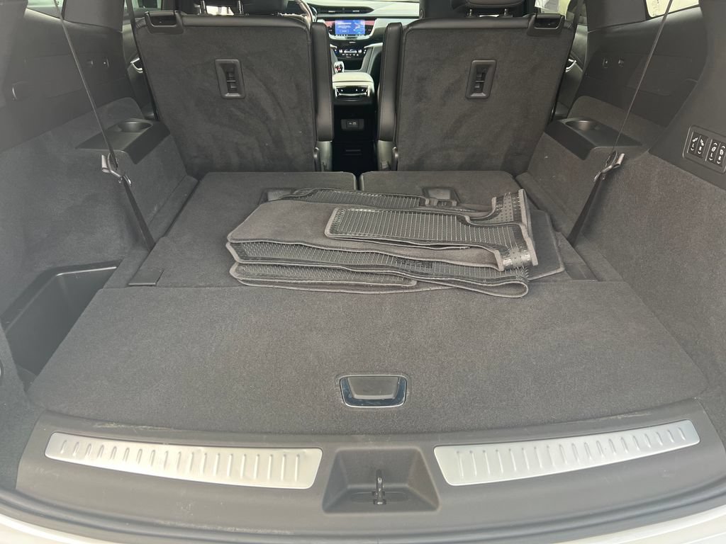 Certified 2024 Cadillac XT6 Sport w/ Technology Package AWD/4WD image 20