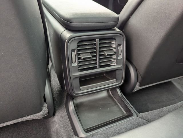 Used 2022 Porsche Taycan 4S image 13