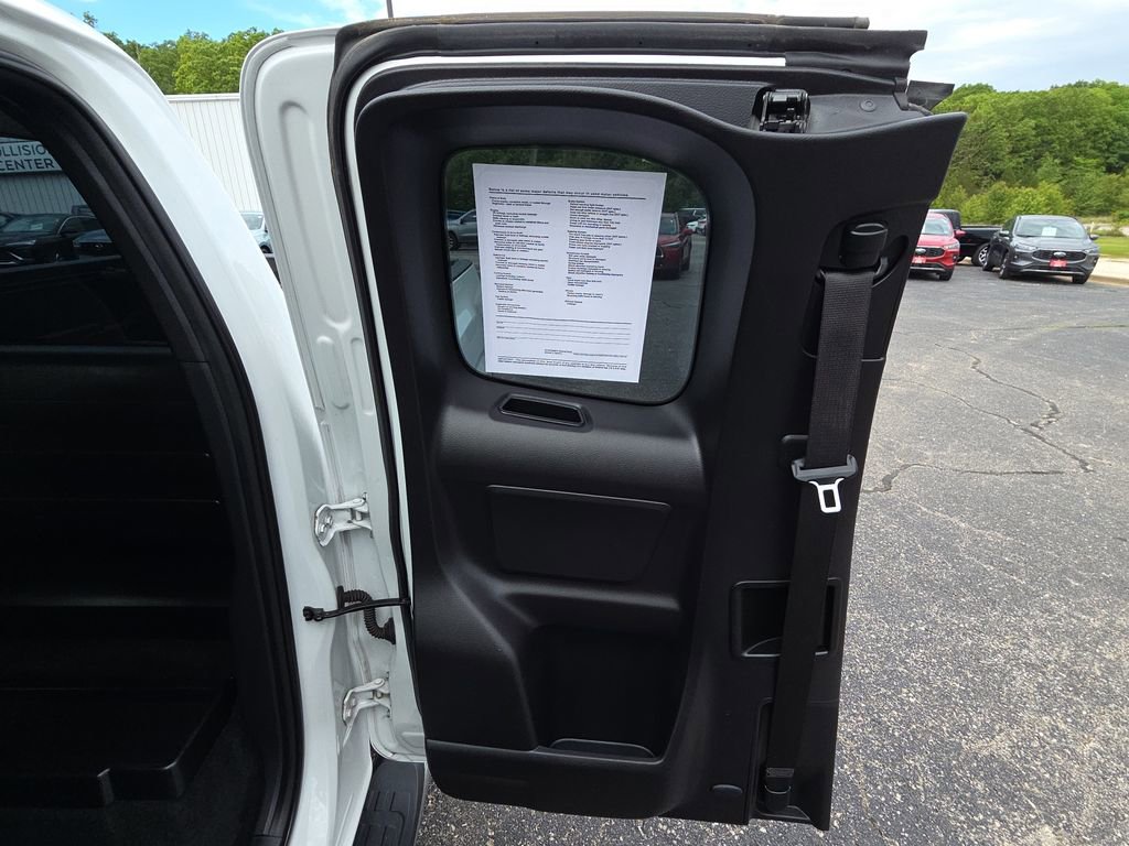 Used 2018 Toyota Tacoma SR AWD/4WD image 27
