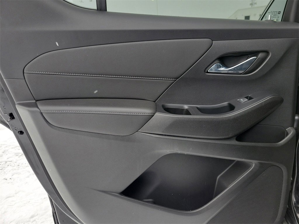 Used 2023 Chevrolet Traverse LT w/ LPO, Floor Liner Package image 11