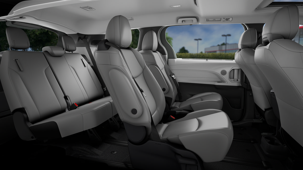 New 2026 Toyota Sienna XLE FWD image 2