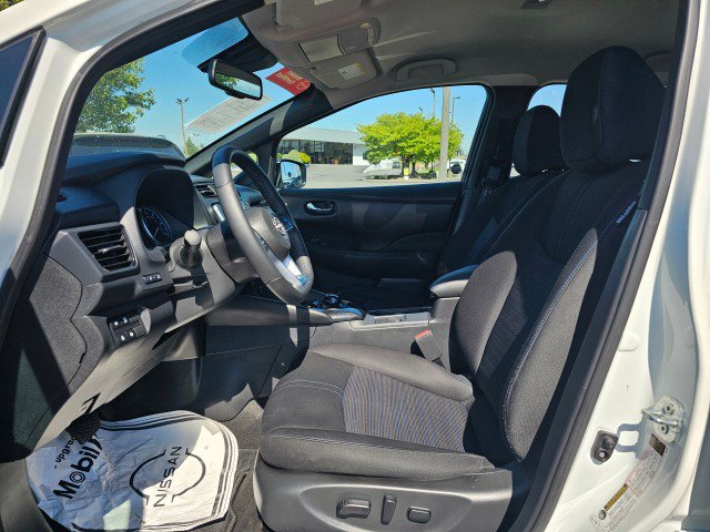 Certified 2025 Nissan Leaf SV Plus FWD image 27