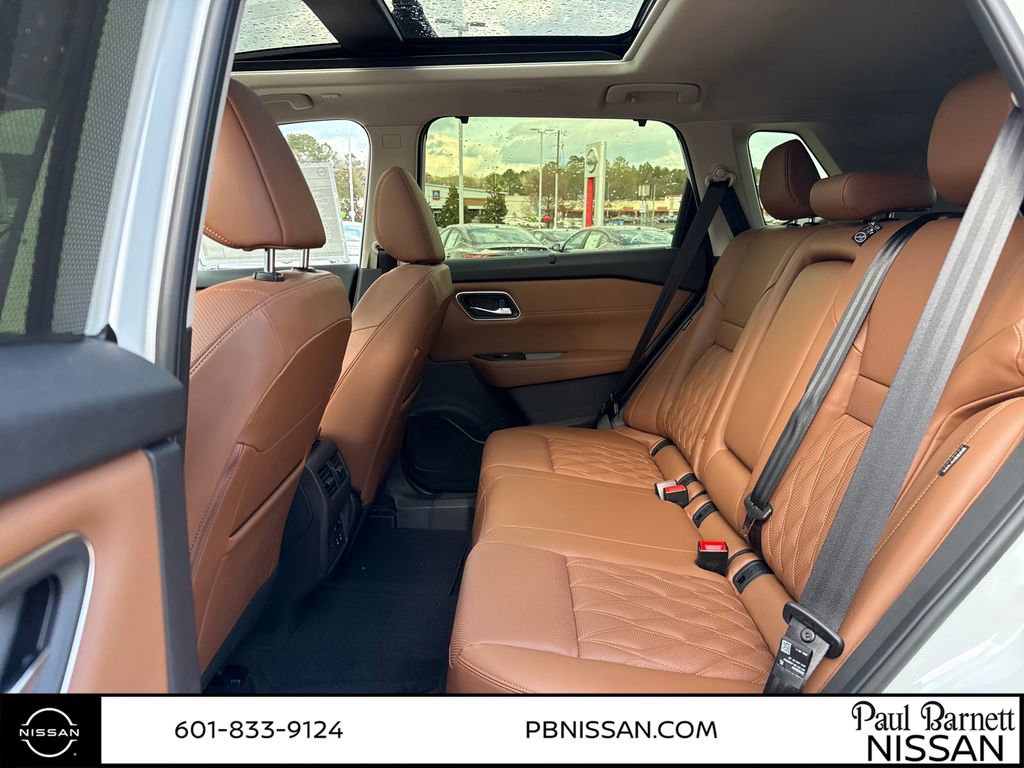 New 2026 Nissan Rogue Platinum image 31