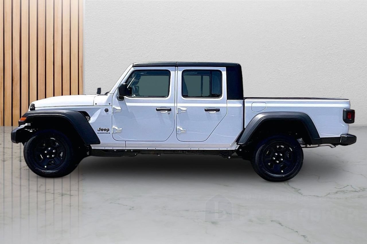 New 2026 Jeep Gladiator Sport AWD/4WD image 6