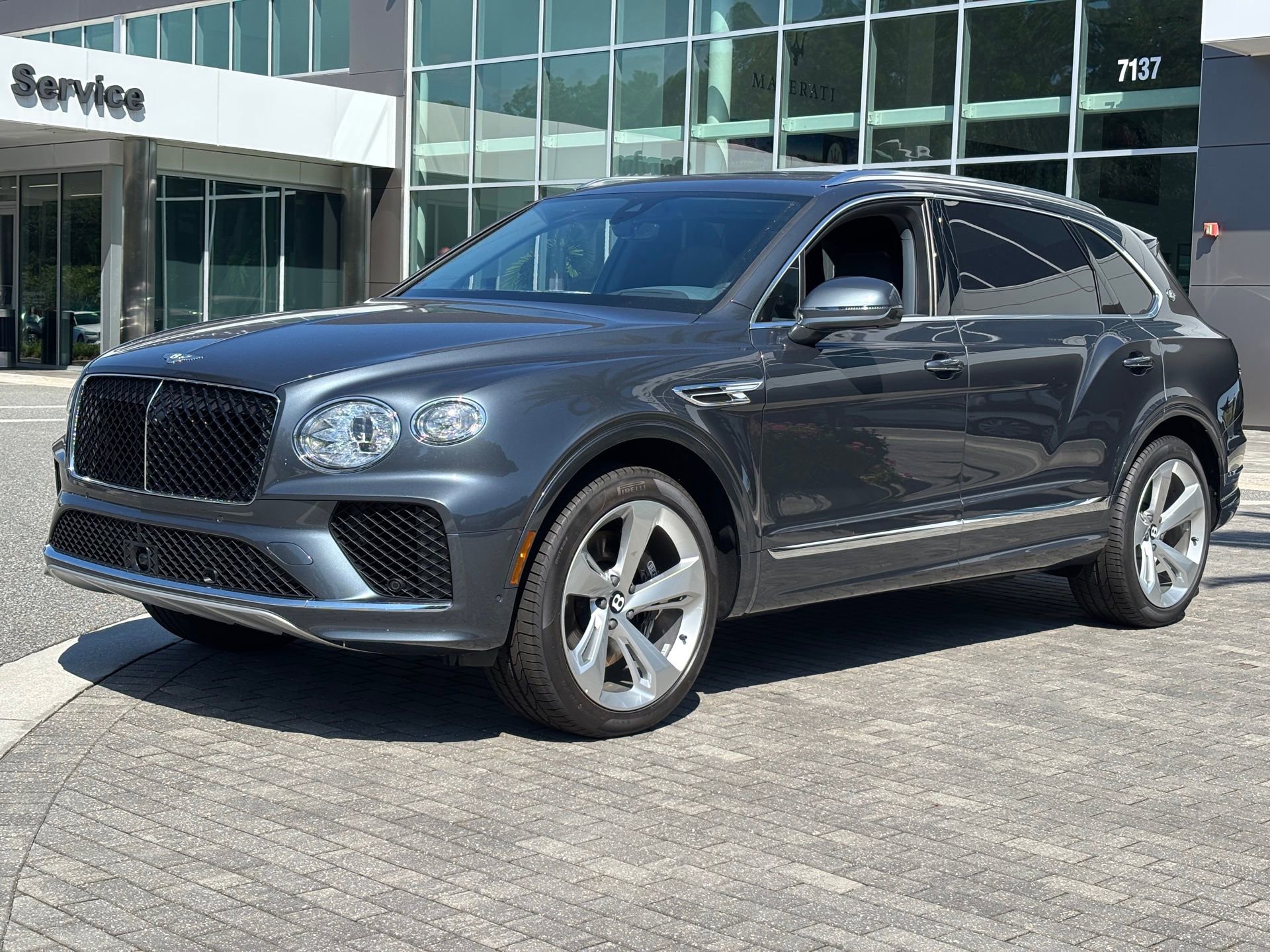 New 2025 Bentley Bentayga Extended Wheelbase image 7