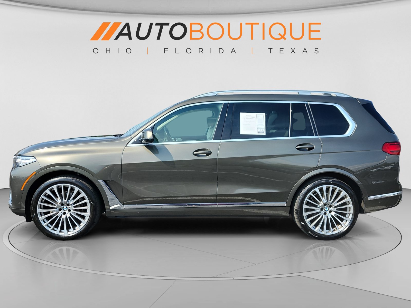 Used 2021 BMW X7 xDrive40i w/ Premium Package 2 AWD/4WD image 2