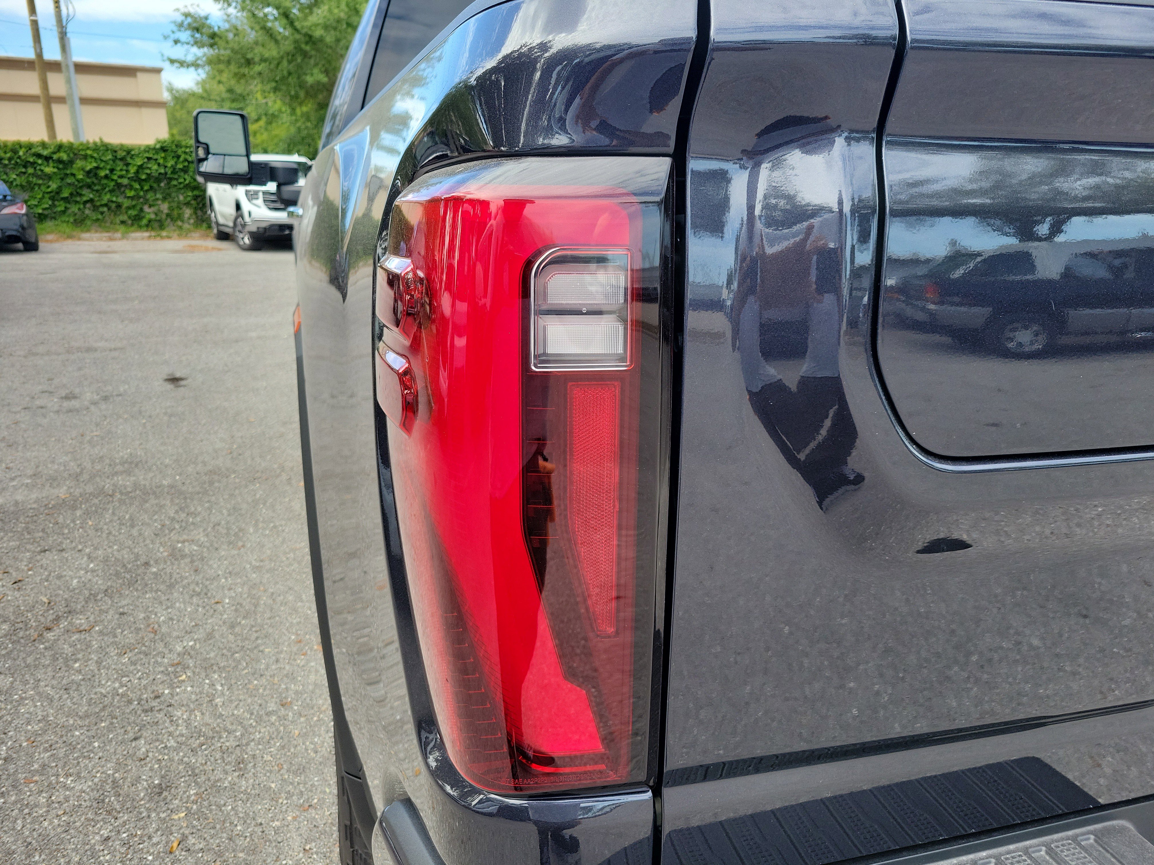 Certified 2025 GMC Sierra 2500 Denali w/ Denali Reserve Package AWD/4WD image 10
