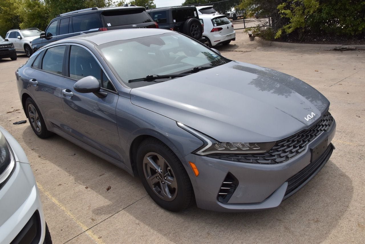 Used 2023 Kia K5 LXS FWD image 4