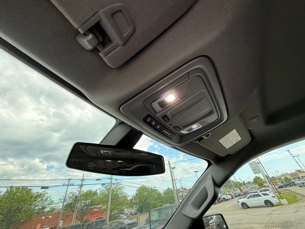 Used 2020 Chevrolet Silverado 1500 Custom w/ Custom Value Package AWD/4WD image 22