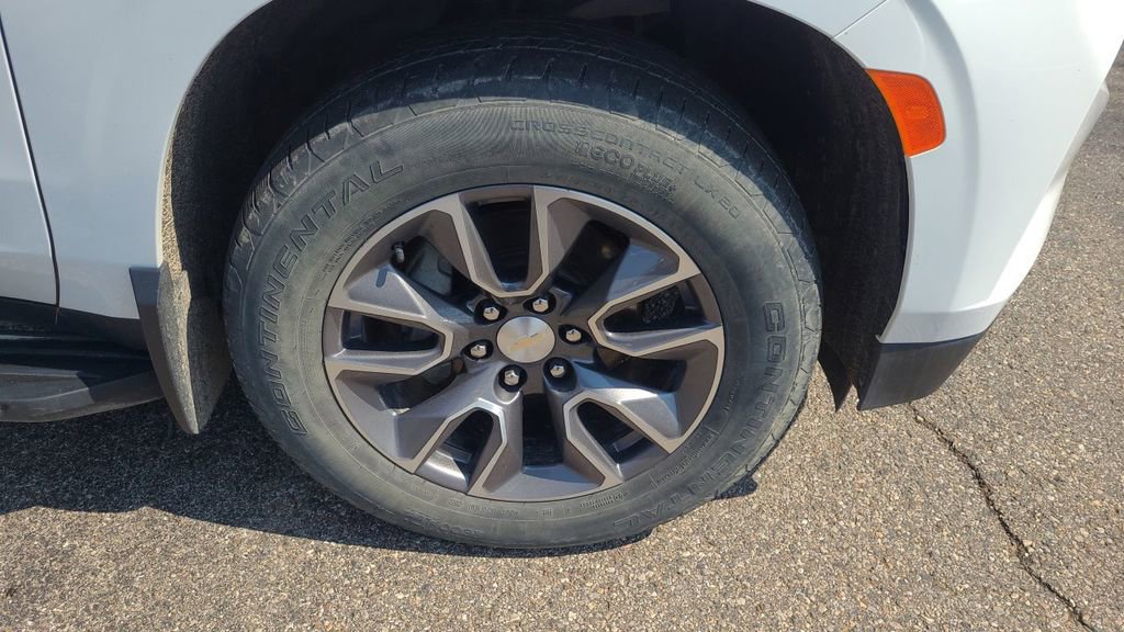 Used 2022 Chevrolet Tahoe LT w/ LT Signature Package AWD/4WD image 19