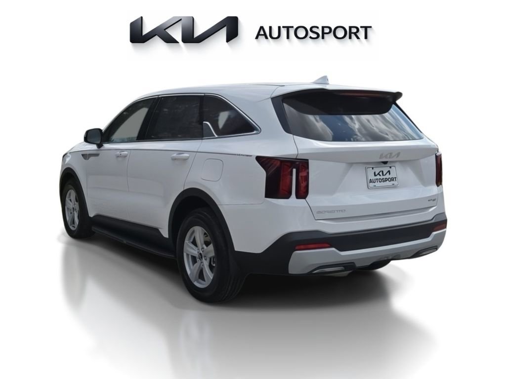 New 2026 Kia Sorento LX image 10