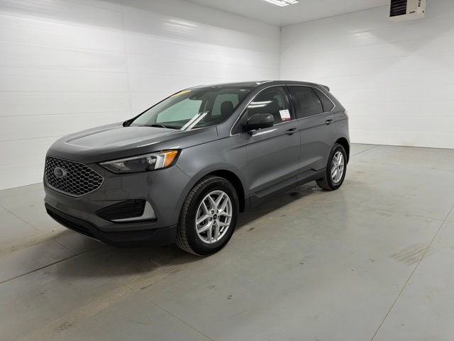 Used 2023 Ford Edge SEL AWD/4WD image 3