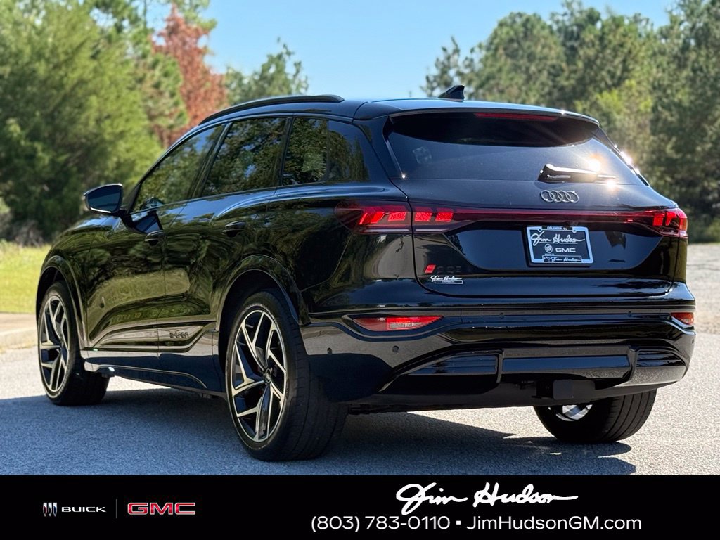 Used 2025 Audi SQ6 e-tron Prestige AWD/4WD image 13
