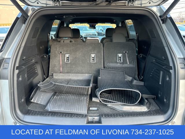 Used 2024 Chevrolet Traverse LT w/ LPO, Floor Liner Package image 25