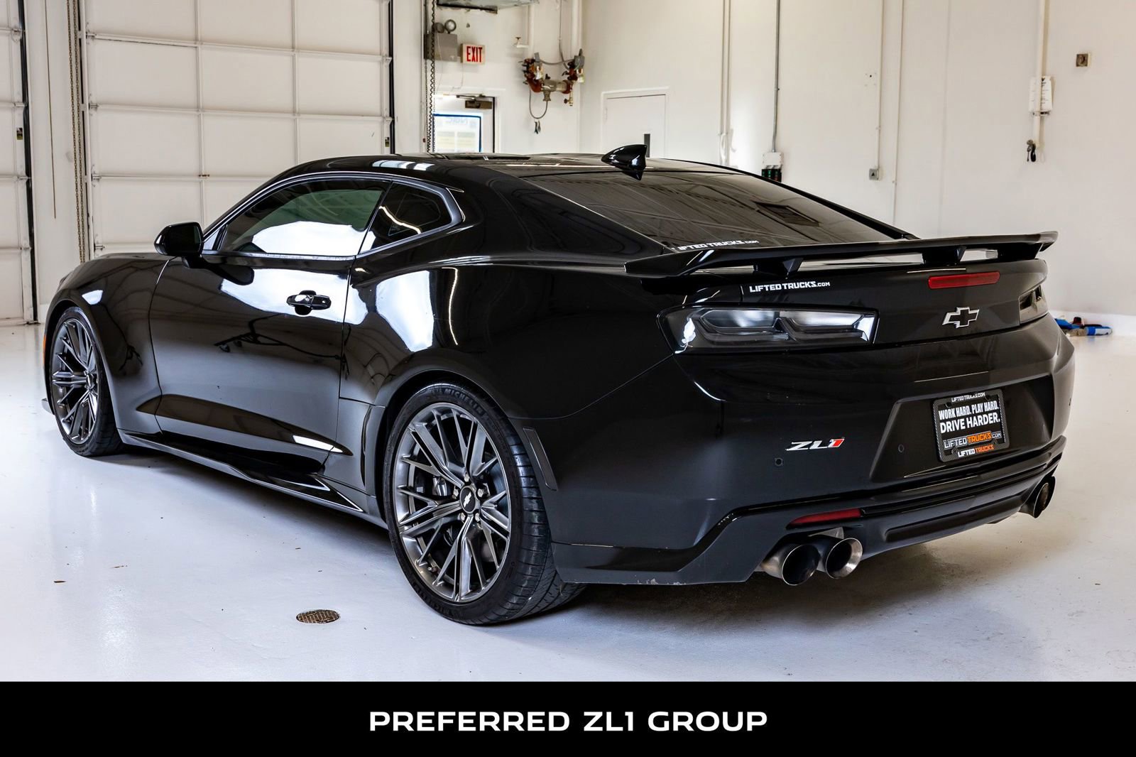 Used 2017 Chevrolet Camaro ZL1 RWD image 6