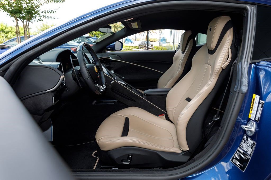 Used 2023 Ferrari Roma RWD image 23