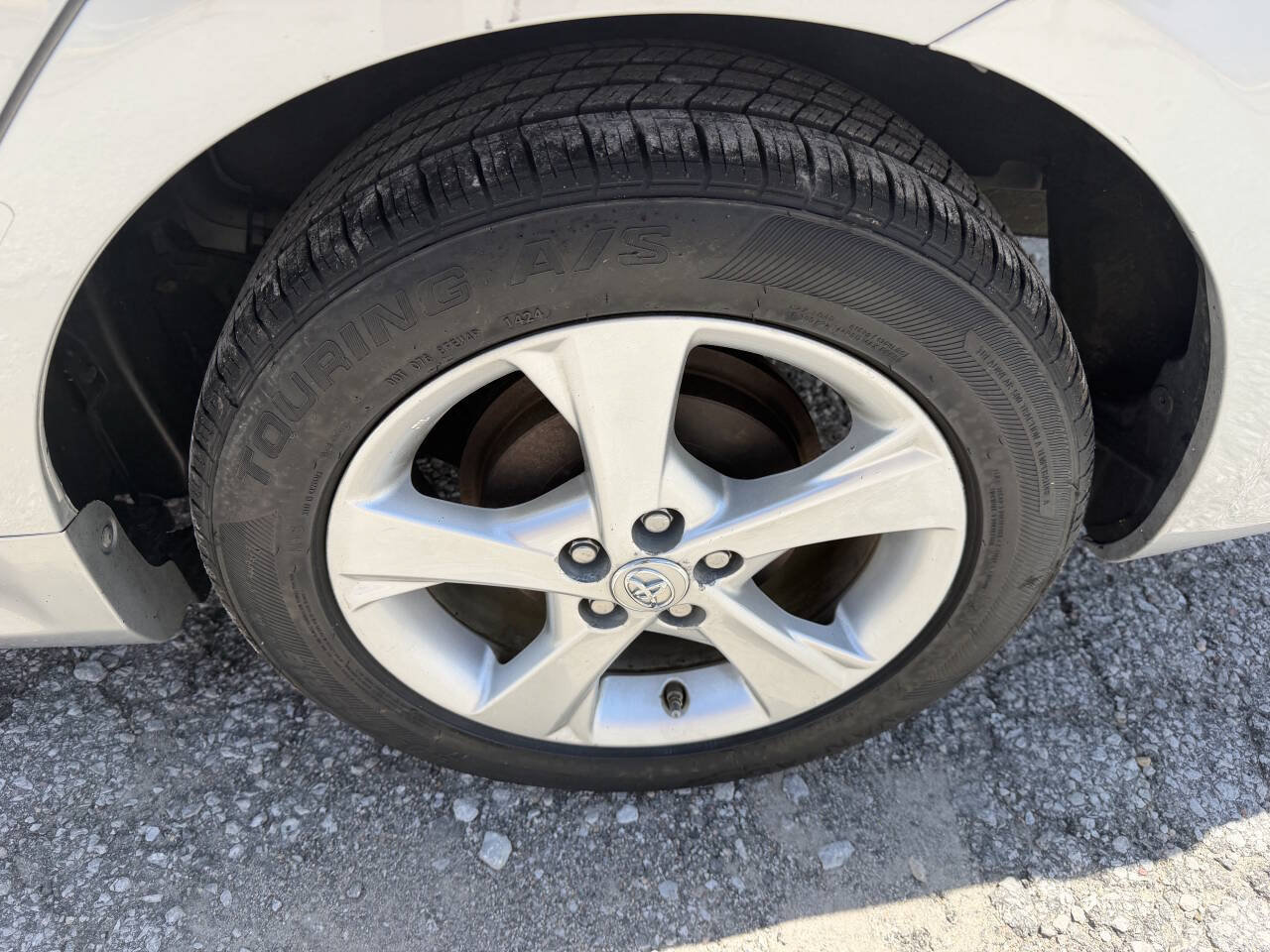 Used 2013 Toyota Corolla LE w/ Premium Pkg FWD image 10