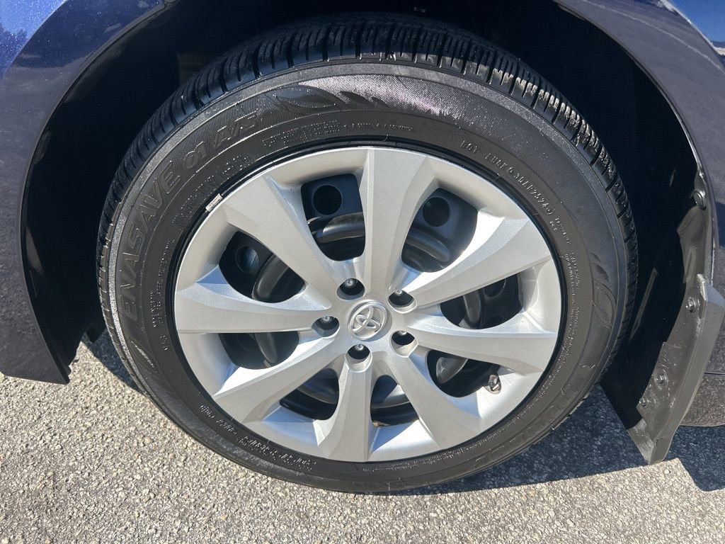 Used 2025 Toyota Corolla LE image 17