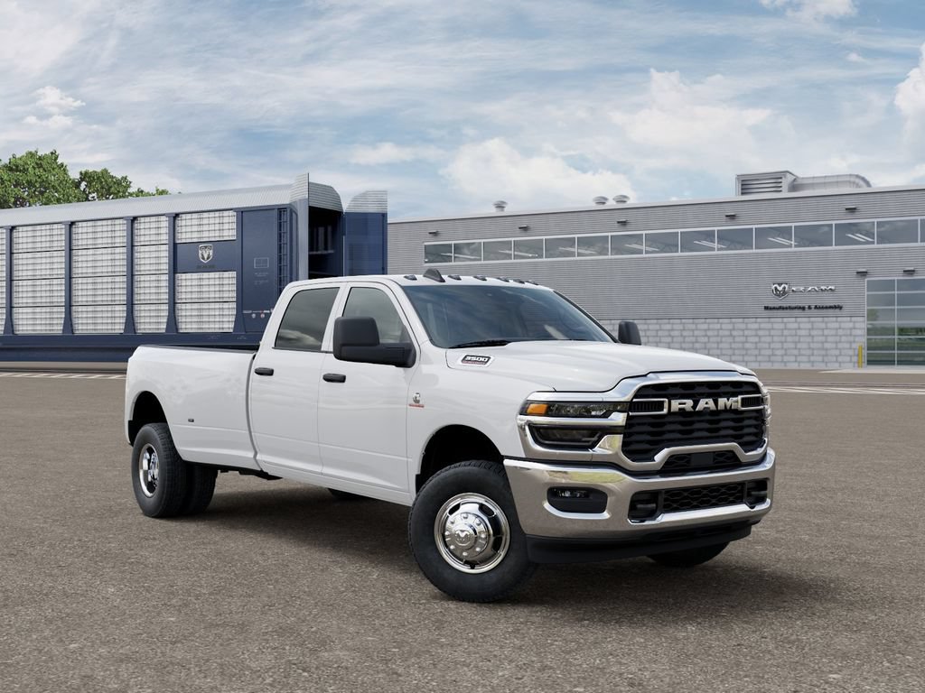 New 2026 RAM 3500 Tradesman AWD/4WD image 5
