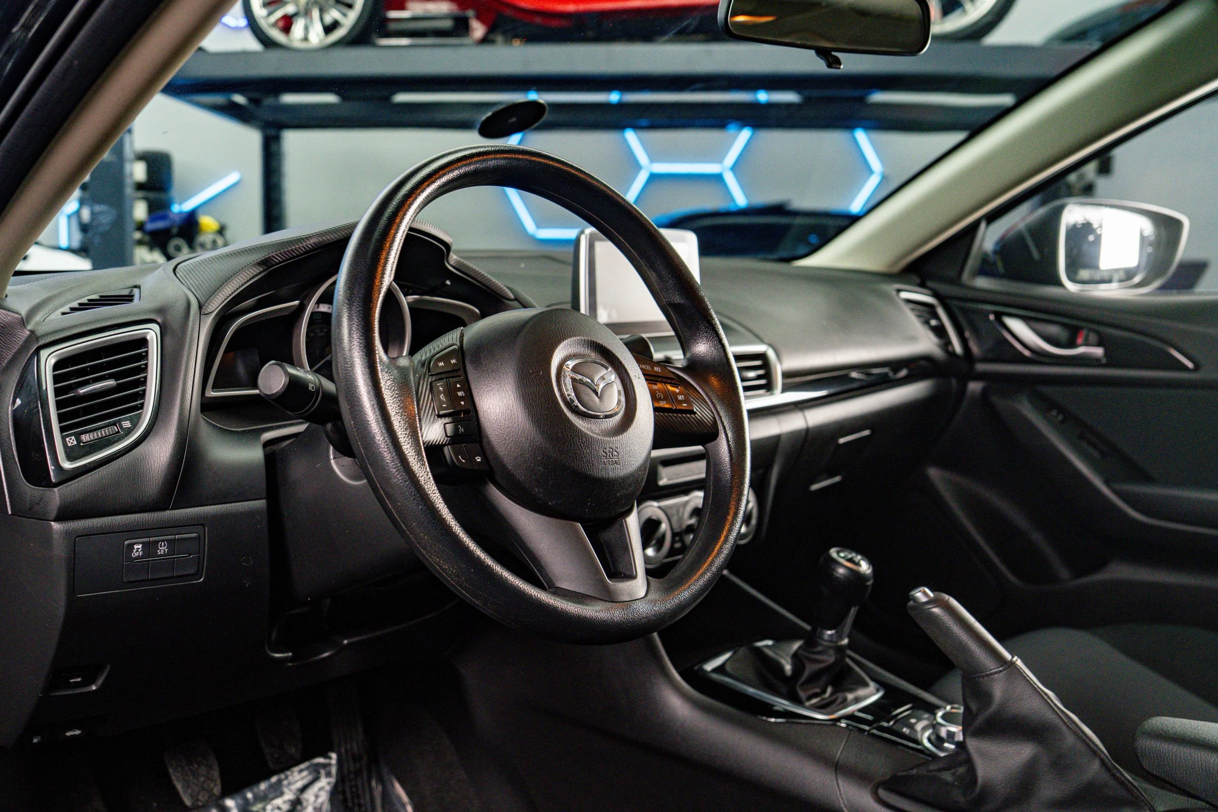 Used 2016 MAZDA MAZDA3 i Sport FWD image 13