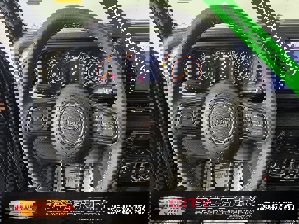 New 2025 Jeep Gladiator Sport image 15