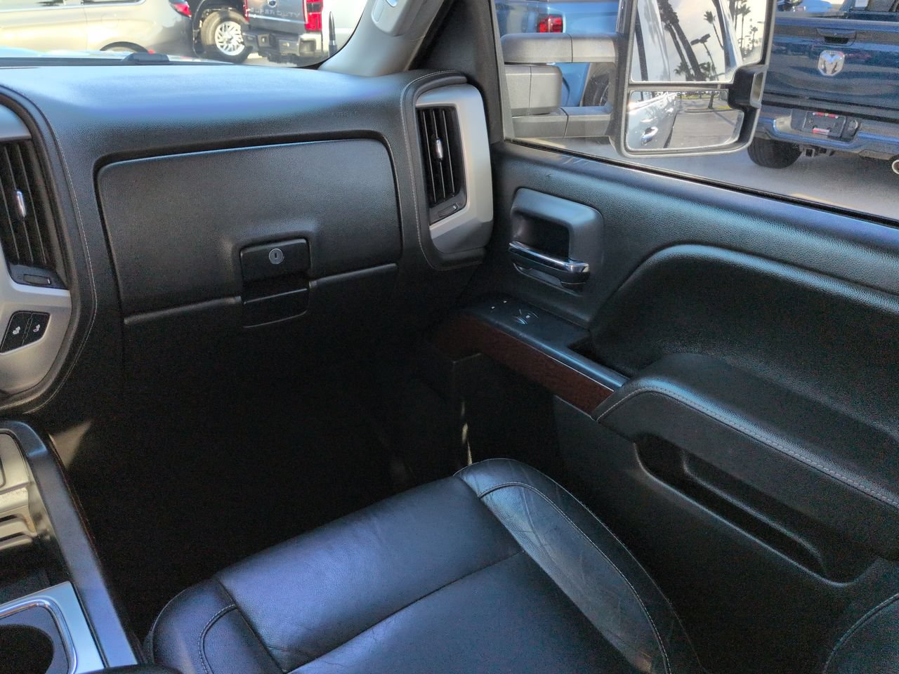 Used 2017 GMC Sierra 2500 SLT w/ Suspension Package, Off-Road AWD/4WD image 15