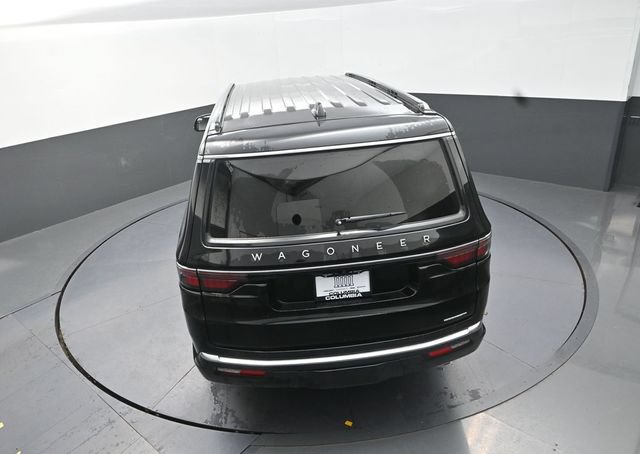 Used 2024 Jeep Wagoneer L Series II w/ Flexible Seating Group AWD/4WD image 16