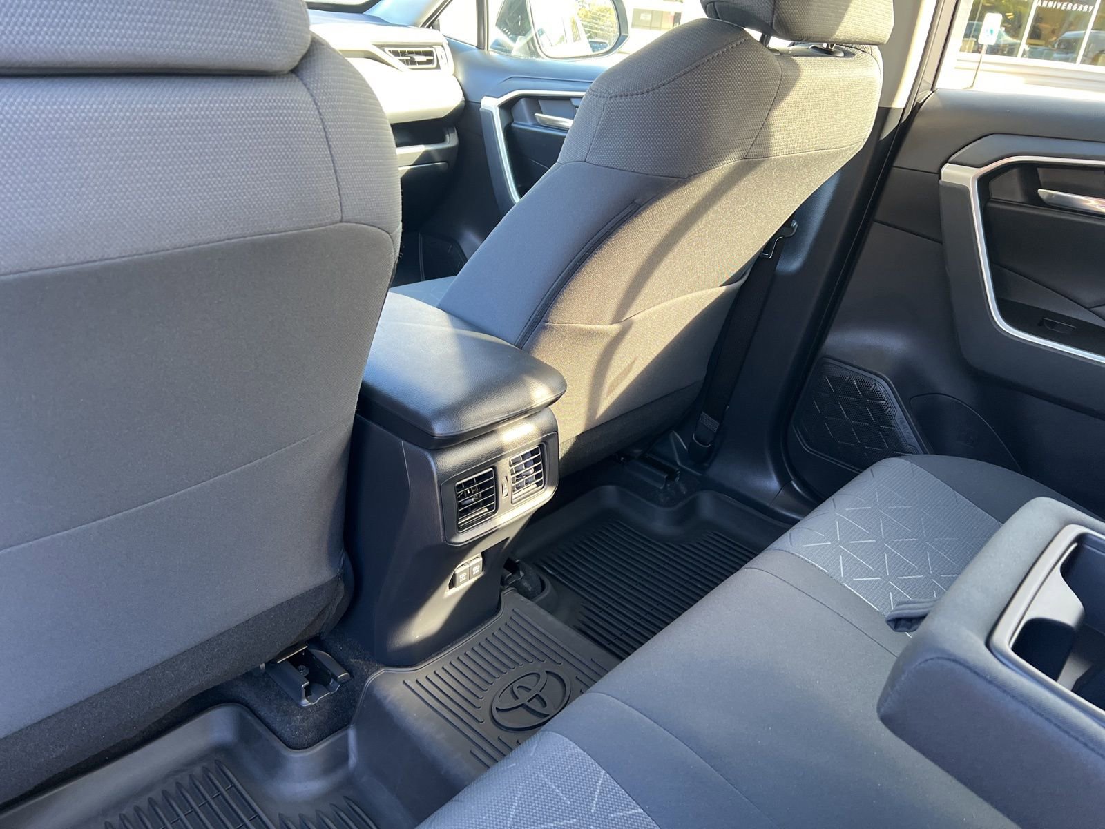 Used 2021 Toyota RAV4 XLE w/ XLE Grade Weather Package image 14