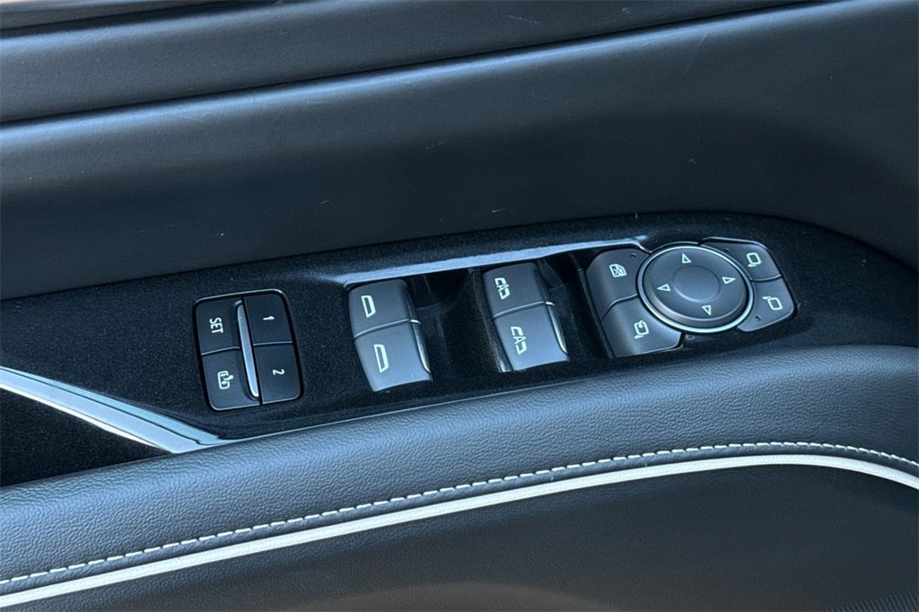 Used 2023 Cadillac Escalade ESV Sport Platinum image 12