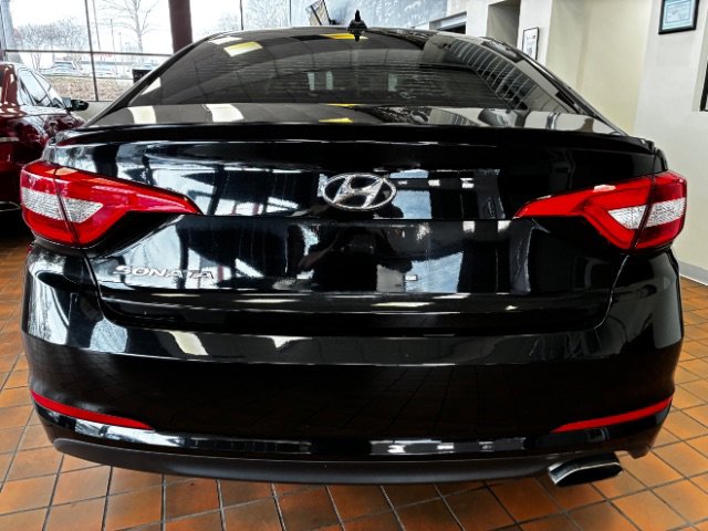 Used 2017 Hyundai Sonata SE image 12