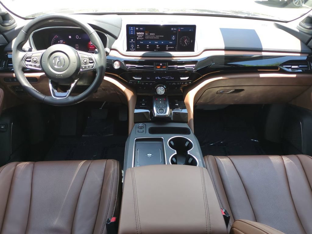 Certified 2025 Acura MDX FWD w/ Technology Package image 15