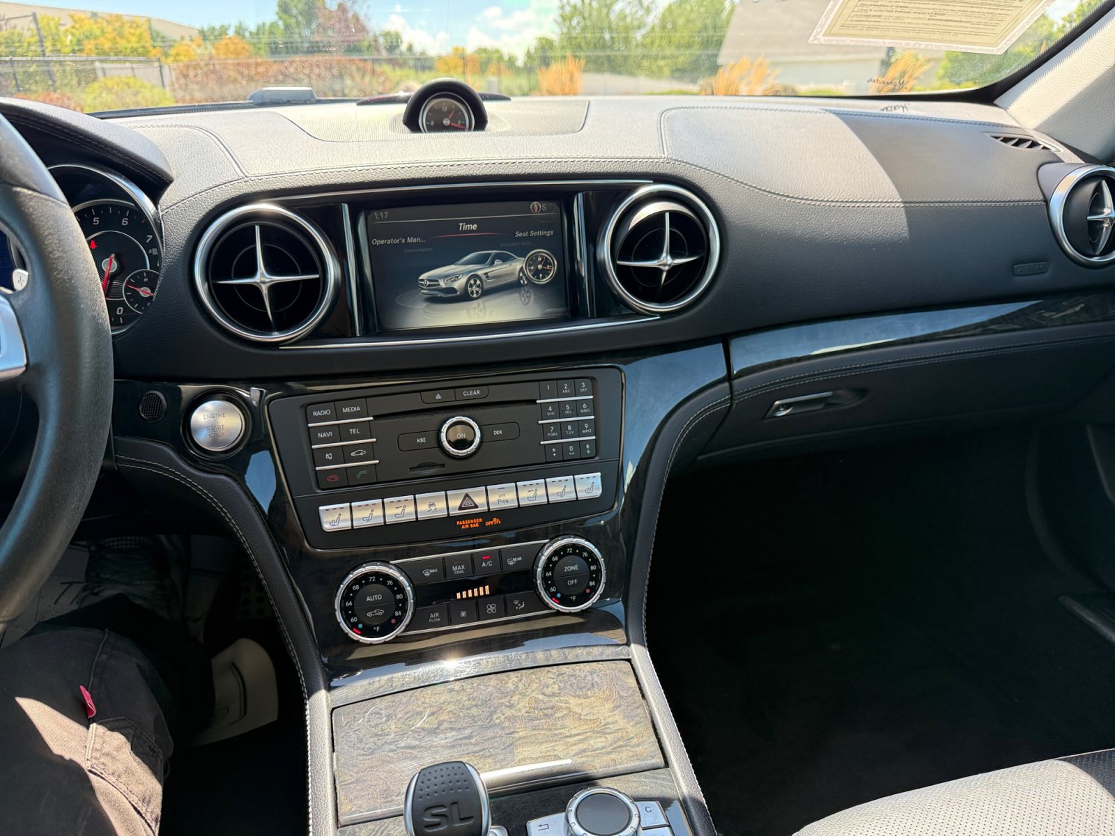 Certified 2018 Mercedes-Benz SL 550 image 20