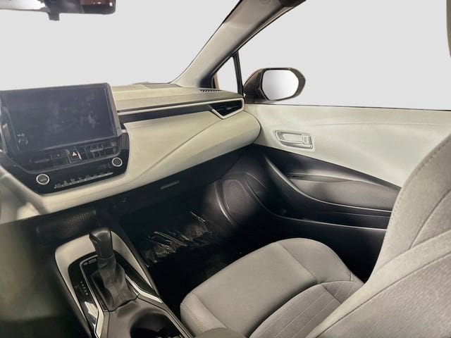Certified 2026 Toyota Corolla SE w/ Carpet Mat Package (TMS) FWD image 23
