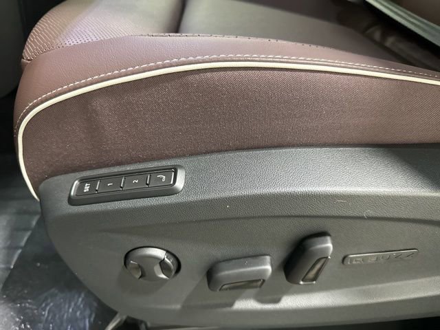 New 2025 Volkswagen ID. Buzz Pro S image 16