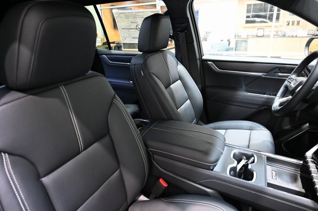 New 2026 GMC Acadia Elevation w/ Black Edition image 8