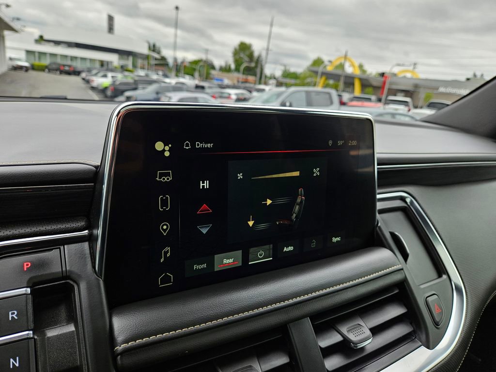 Used 2023 GMC Yukon SLT image 29