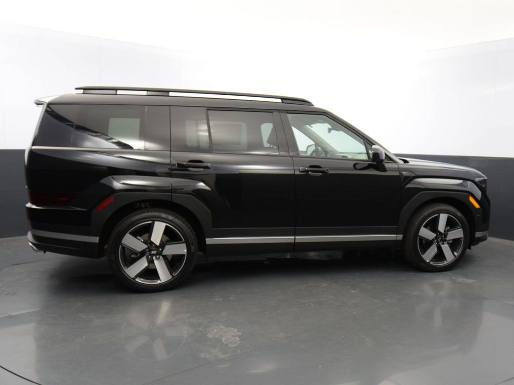 Used 2025 Hyundai Santa Fe Limited image 6