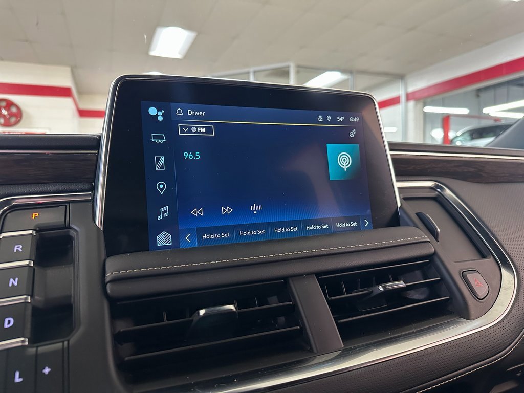 Used 2024 Chevrolet Suburban Premier image 24