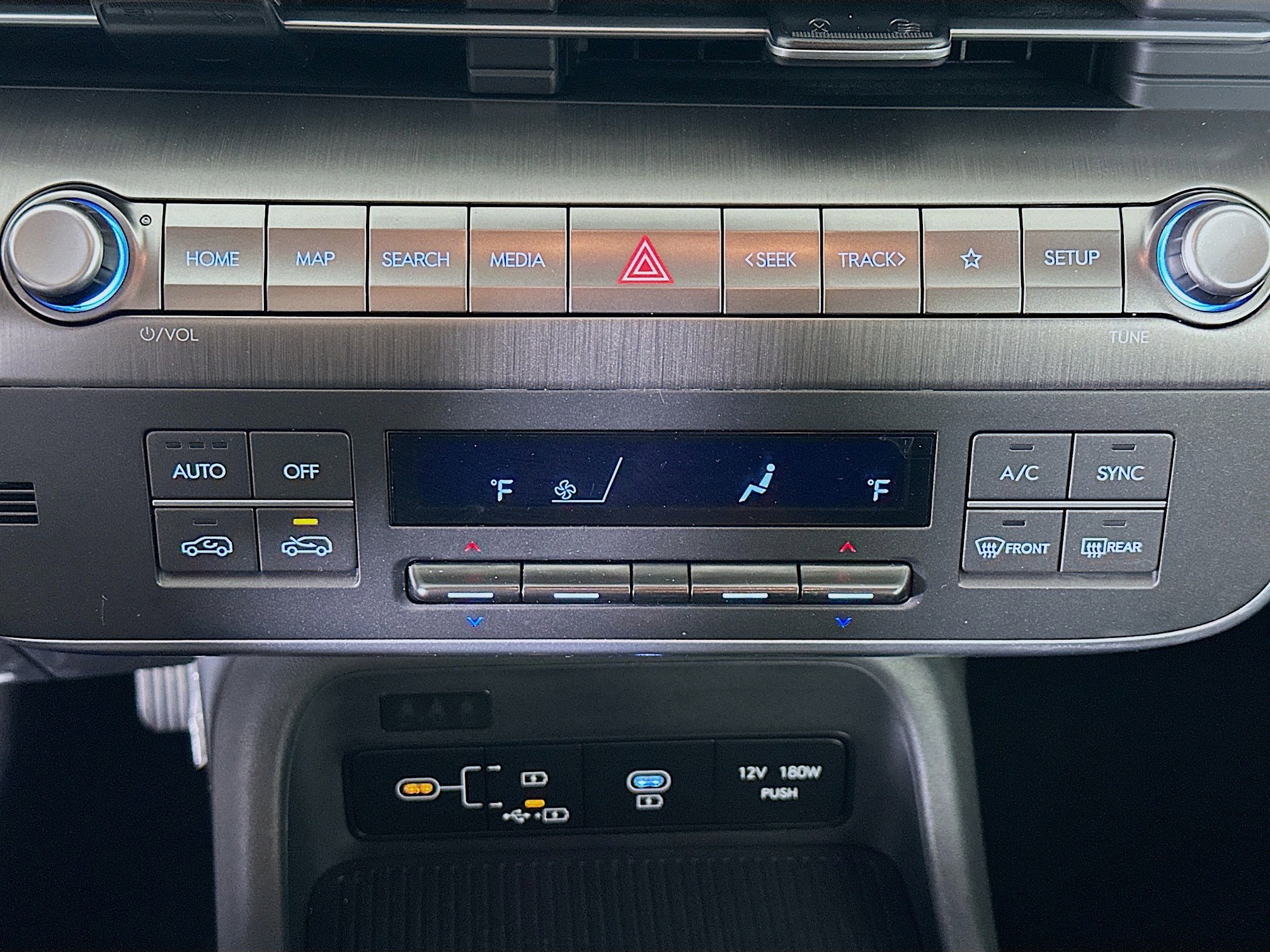 Used 2025 Hyundai Kona SEL image 24