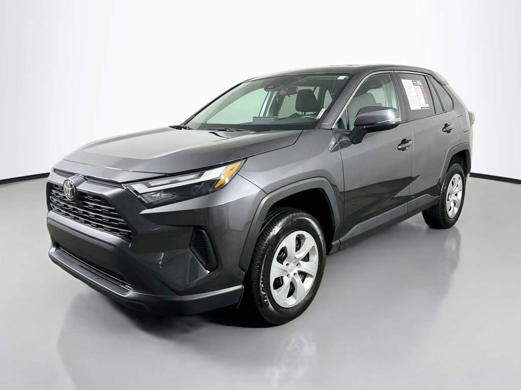 Used 2024 Toyota RAV4 LE FWD image 3