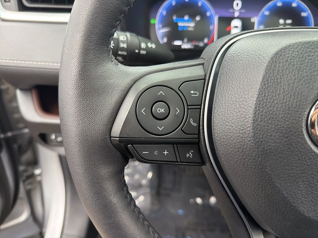 Used 2023 Toyota RAV4 Limited AWD/4WD image 11