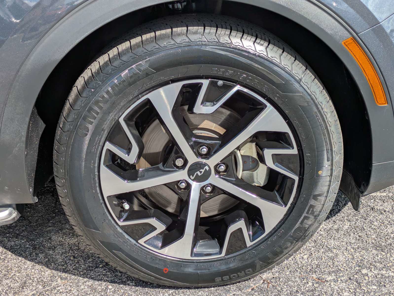 Certified 2023 Kia Sportage EX FWD image 9