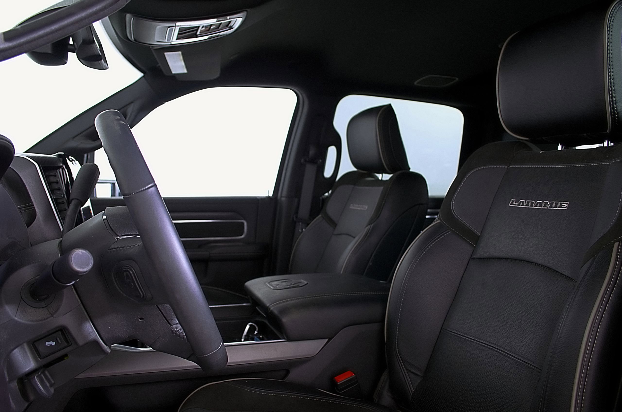 Used 2024 RAM 3500 Laramie w/ Night Edition image 21