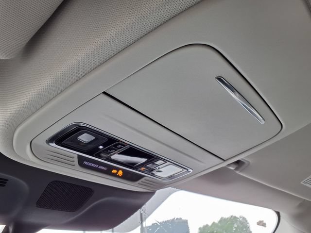 New 2026 Lincoln Navigator L Premier AWD/4WD image 14