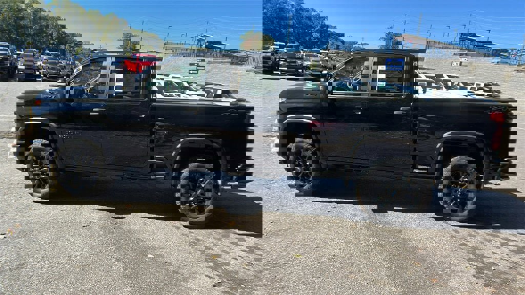 New 2025 Chevrolet Silverado 2500 Custom w/ Custom Value Package image 8