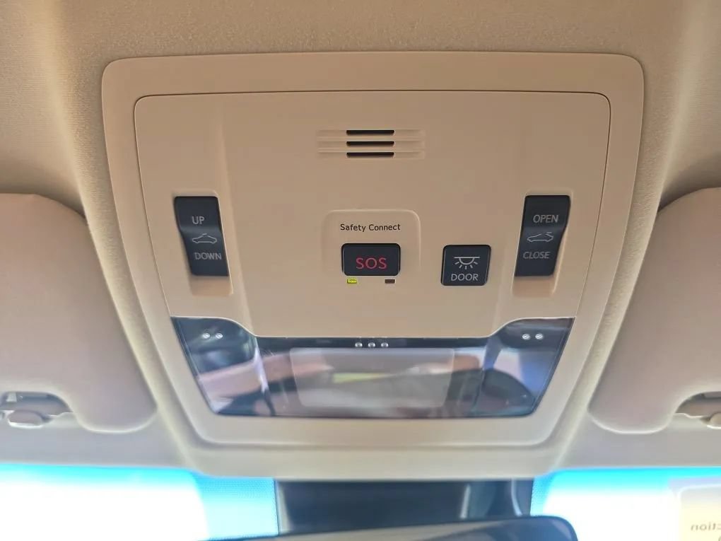 Used 2018 Lexus ES 350 w/ Luxury Package w/Wood Trim FWD image 43